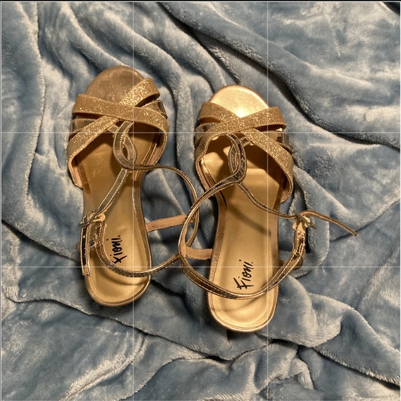 Fioni gold summer sandal - Picture 5 of 5